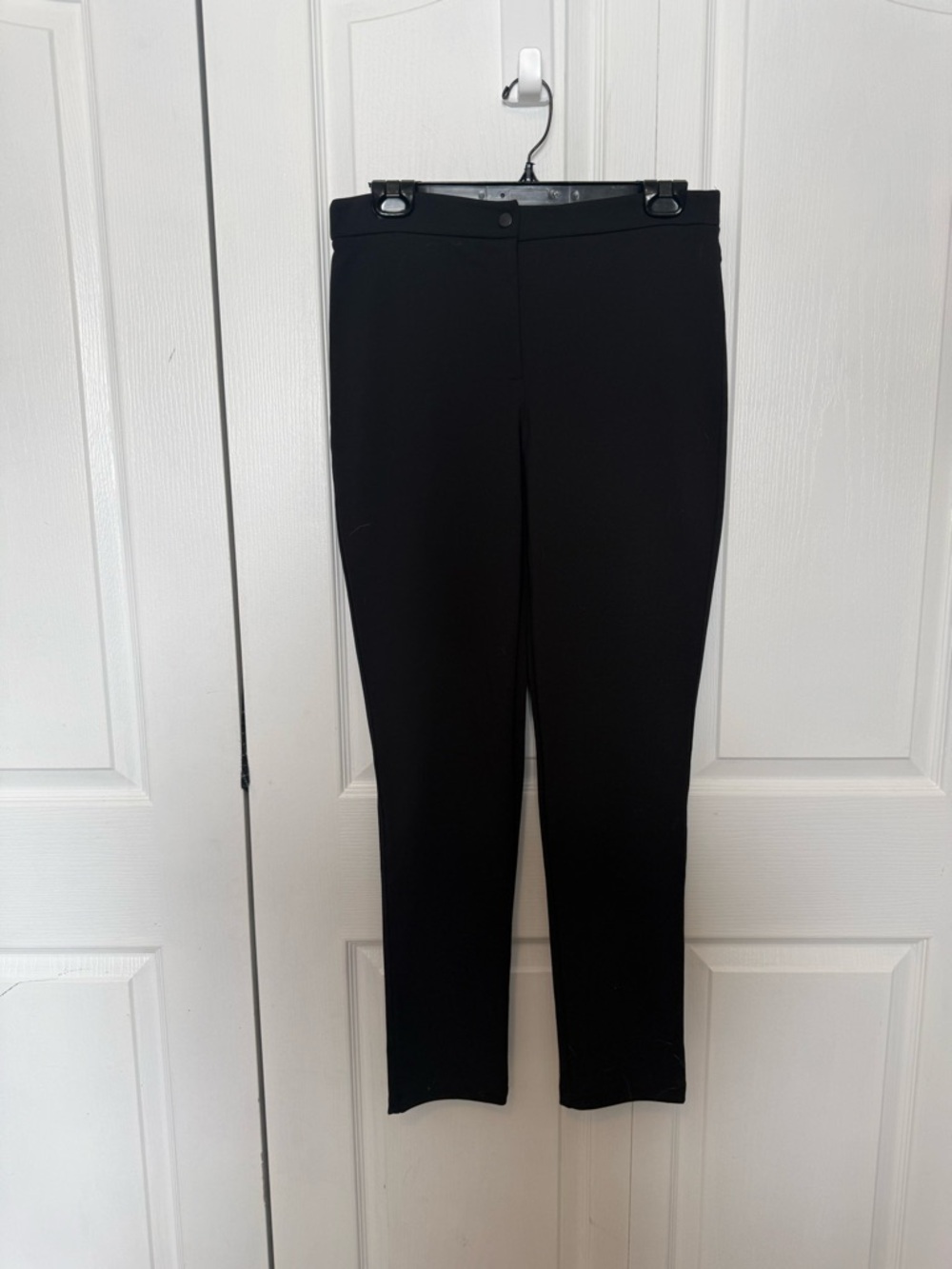 le chateau Black Skinny Ponte Pants